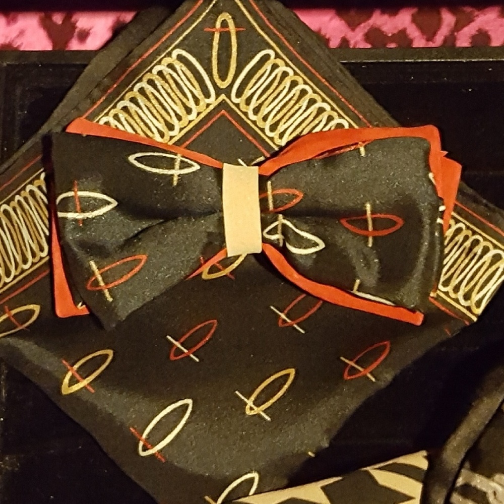 "DEBONAIR"